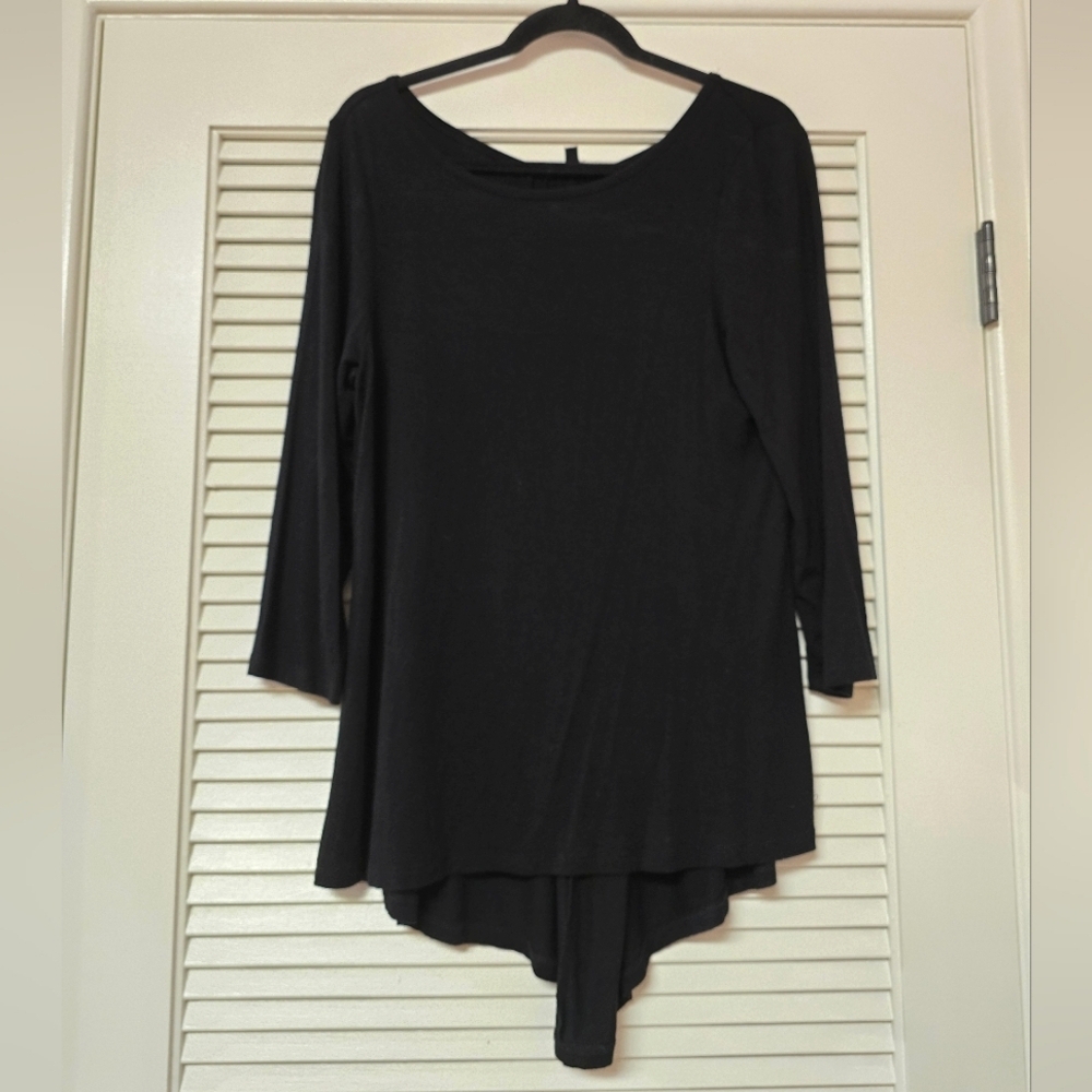 Cable & Gauge - Black 3/4 Sleeves High-Low Top
